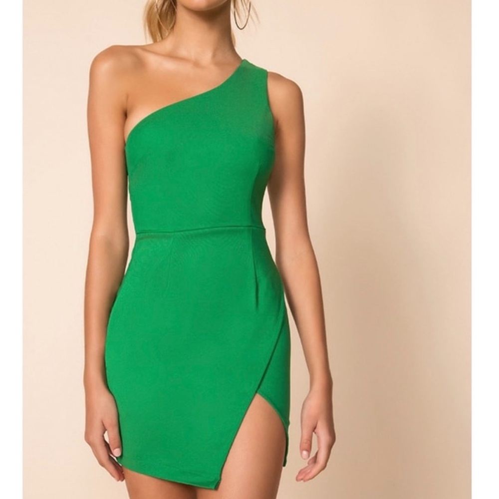 Lulu’s Green Dress